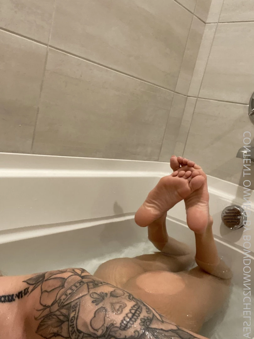 Princess Chelsea [ bowdown2chelsea ] Onlyfans leaked photo 11111618 on Hotleaks.tv