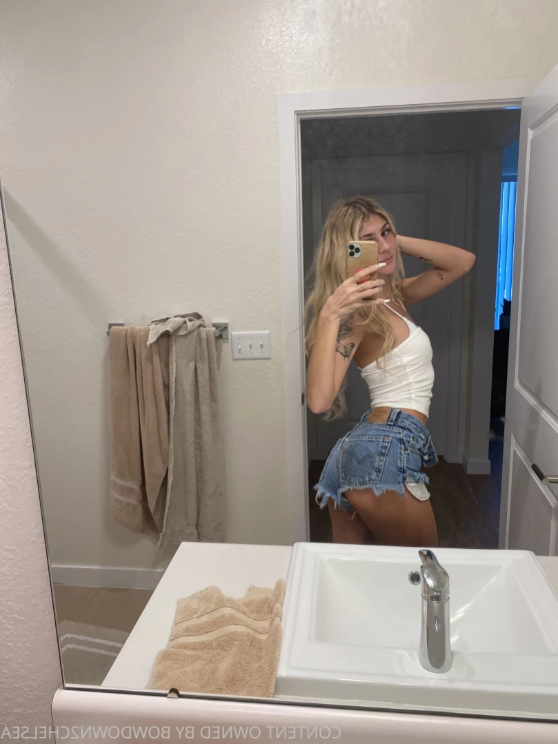 Princess Chelsea [ bowdown2chelsea ] Onlyfans leaked photo 11113811 on Hotleaks.tv