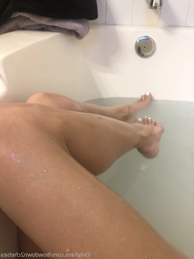 Princess Chelsea [ bowdown2chelsea ] Onlyfans leaked photo 11943305 on Hotleaks.tv
