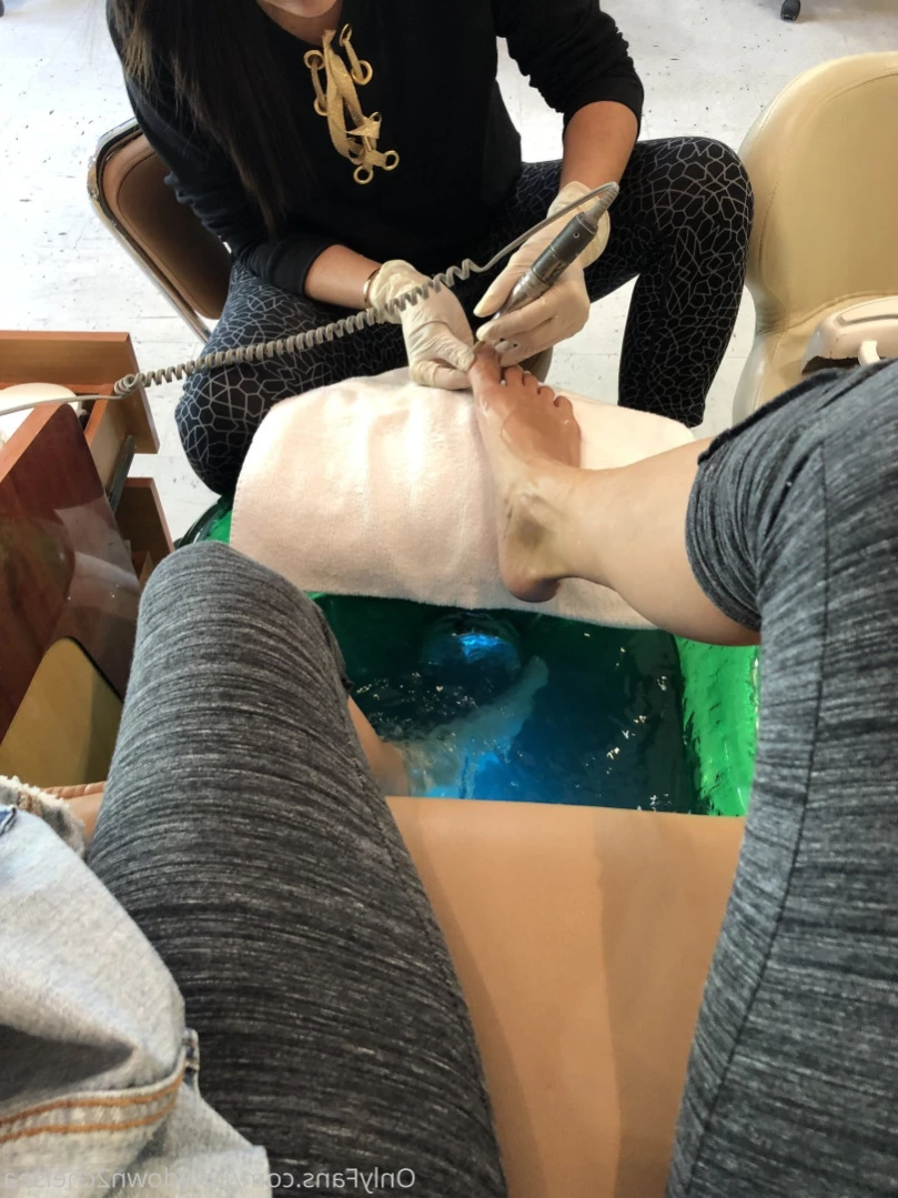 Princess Chelsea [ bowdown2chelsea ] Onlyfans leaked photo 12774374 on Hotleaks.tv