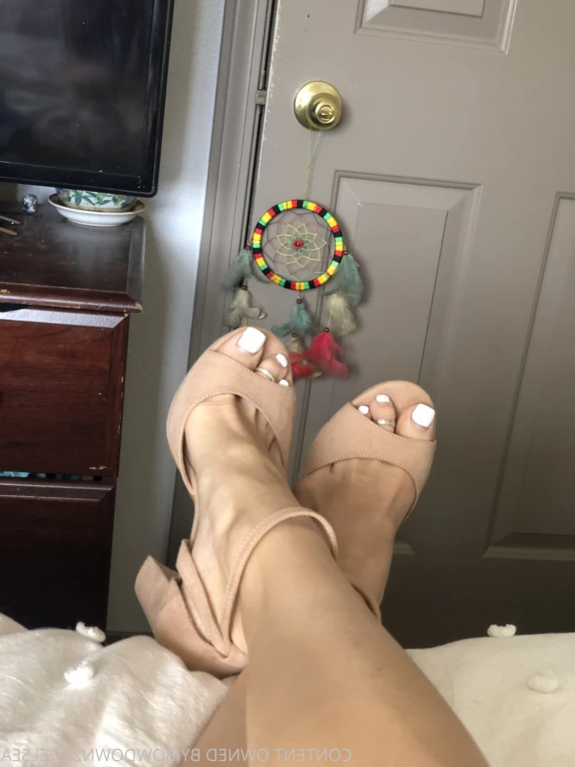Princess Chelsea [ bowdown2chelsea ] Onlyfans leaked photo 13793143 on Hotleaks.tv