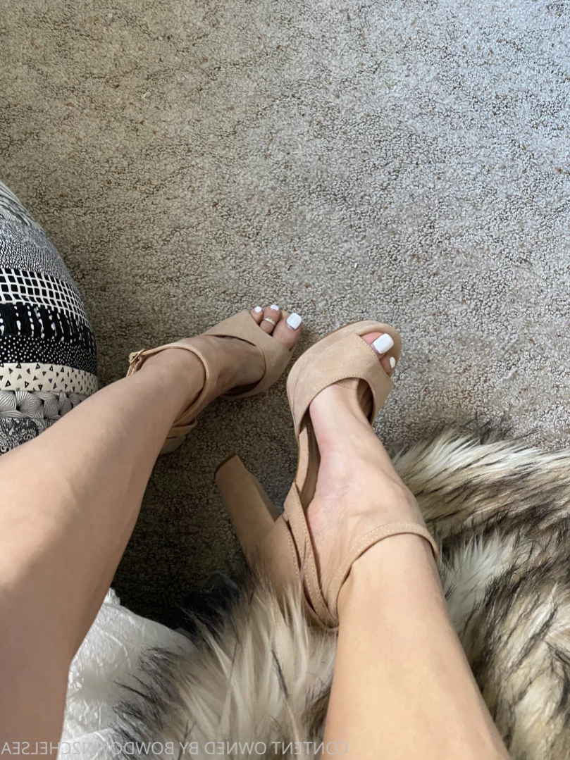 Princess Chelsea [ bowdown2chelsea ] Onlyfans leaked photo 14100107 on Hotleaks.tv