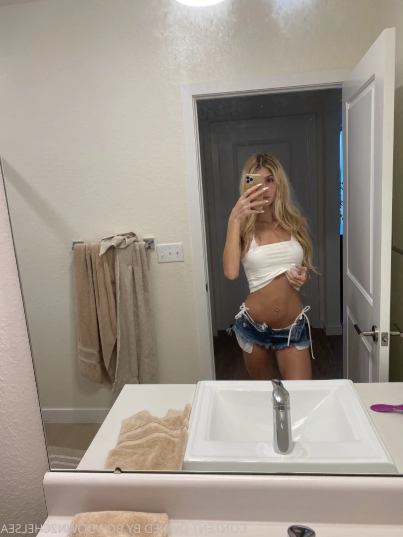 Princess Chelsea [ bowdown2chelsea ] Onlyfans leaked photo 14555962 on Hotleaks.tv