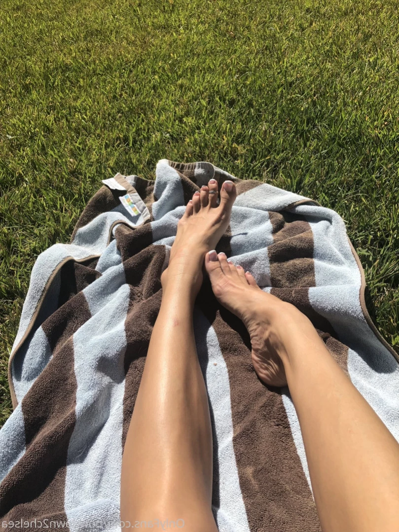 Princess Chelsea [ bowdown2chelsea ] Onlyfans leaked photo 14641552 on Hotleaks.tv