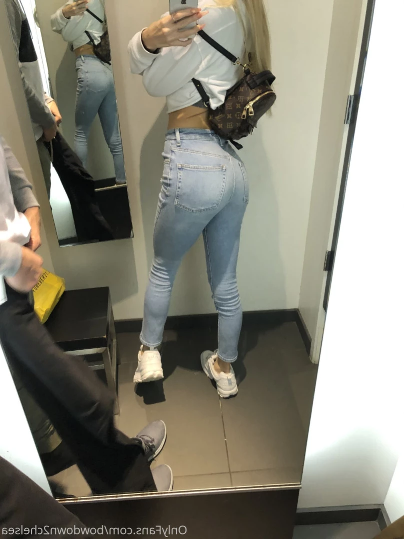 Princess Chelsea [ bowdown2chelsea ] Onlyfans leaked photo 15043605 on Hotleaks.tv
