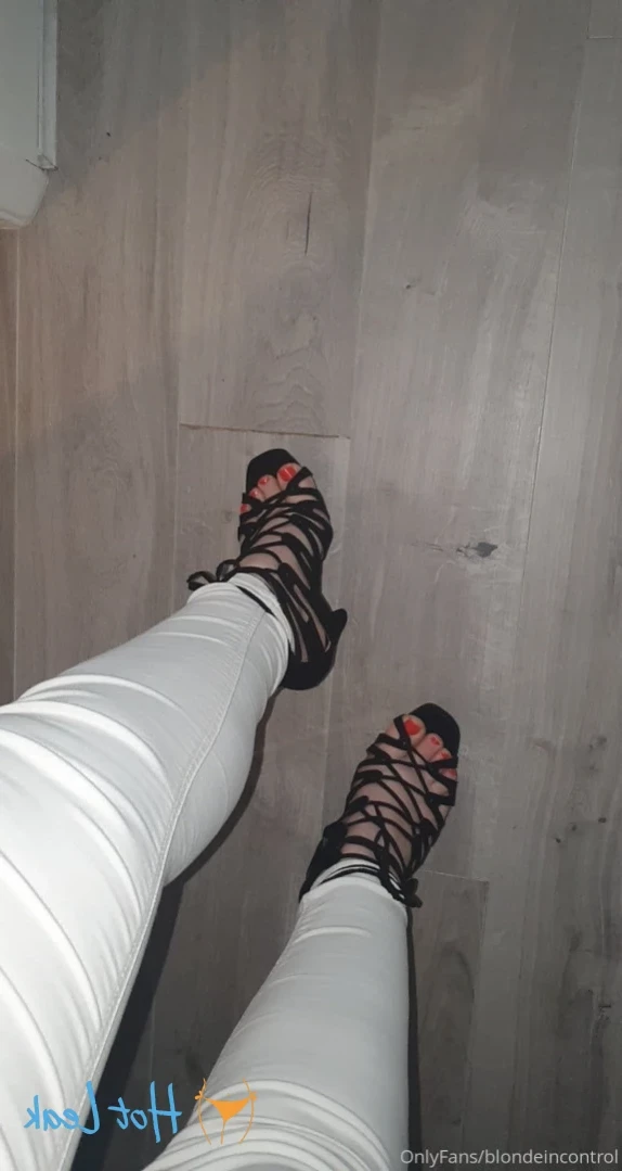 👑 Laylaa Louise | Currently Online! [ laylaa-louise ] Onlyfans leaked photo 10995218 on Hotleaks.tv