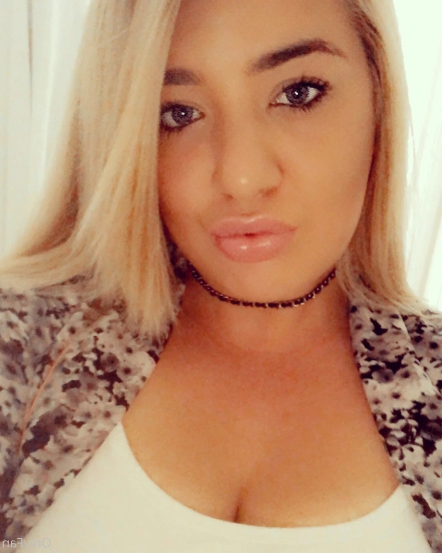 👑 Laylaa Louise | Currently Online! [ laylaa-louise ] Onlyfans leaked photo 12589363 on Hotleaks.tv