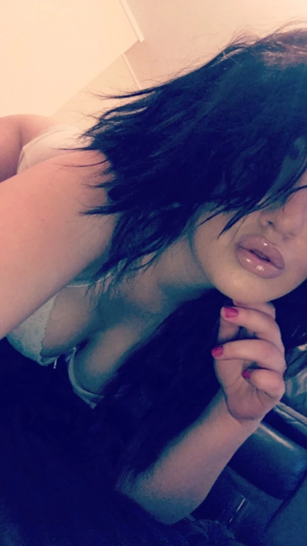 👑 Laylaa Louise | Currently Online! [ laylaa-louise ] Onlyfans leaked photo 13587040 on Hotleaks.tv