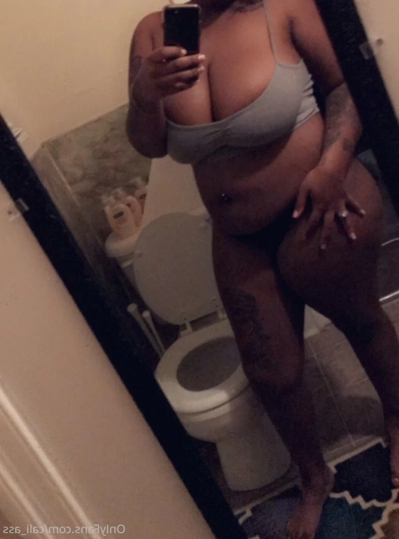 𝔽𝕦𝕝𝕝 𝕧𝕚𝕕𝕖𝕠𝕤 𝕠𝕟 𝕨𝕒𝕝𝕝😝😜 [ caliass ] Onlyfans leaked photo 10990484 on Hotleaks.tv