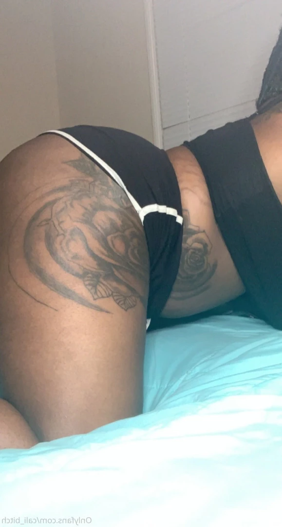𝔽𝕦𝕝𝕝 𝕧𝕚𝕕𝕖𝕠𝕤 𝕠𝕟 𝕨𝕒𝕝𝕝😝😜 [ caliass ] Onlyfans leaked photo 11111068 on Hotleaks.tv