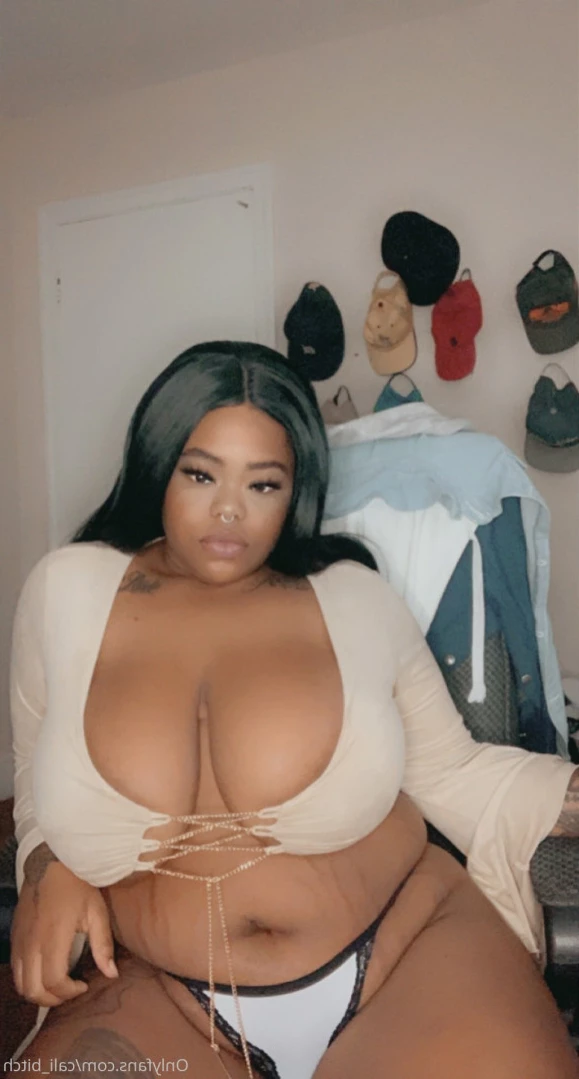 𝔽𝕦𝕝𝕝 𝕧𝕚𝕕𝕖𝕠𝕤 𝕠𝕟 𝕨𝕒𝕝𝕝😝😜 [ caliass ] Onlyfans leaked photo 11746281 on Hotleaks.tv