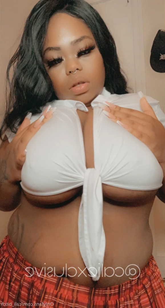 𝔽𝕦𝕝𝕝 𝕧𝕚𝕕𝕖𝕠𝕤 𝕠𝕟 𝕨𝕒𝕝𝕝😝😜 [ caliass ] Onlyfans leaked photo 12078160 on Hotleaks.tv