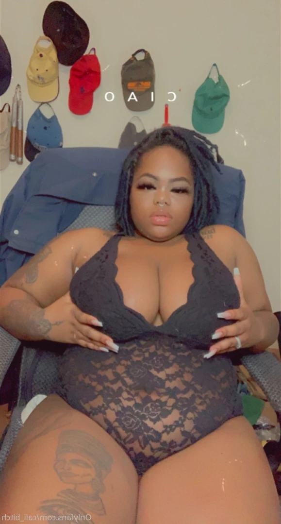 𝔽𝕦𝕝𝕝 𝕧𝕚𝕕𝕖𝕠𝕤 𝕠𝕟 𝕨𝕒𝕝𝕝😝😜 [ caliass ] Onlyfans leaked photo 12907762 on Hotleaks.tv