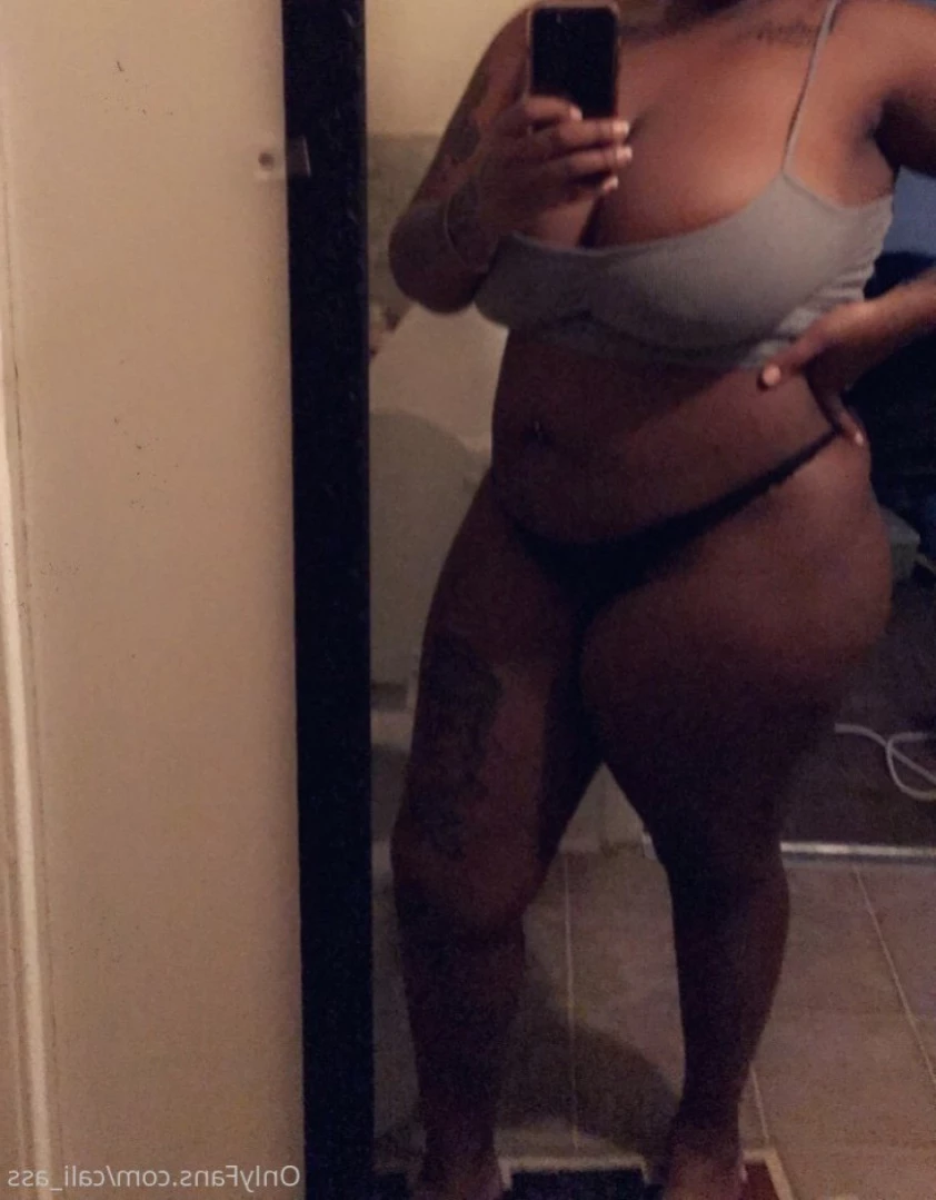 𝔽𝕦𝕝𝕝 𝕧𝕚𝕕𝕖𝕠𝕤 𝕠𝕟 𝕨𝕒𝕝𝕝😝😜 [ caliass ] Onlyfans leaked photo 15384619 on Hotleaks.tv