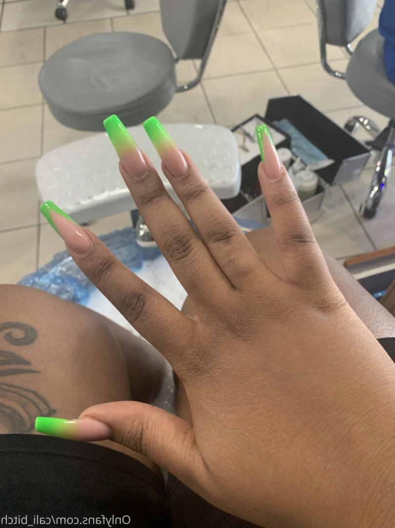 𝔽𝕦𝕝𝕝 𝕧𝕚𝕕𝕖𝕠𝕤 𝕠𝕟 𝕨𝕒𝕝𝕝😝😜 [ caliass ] Onlyfans leaked photo 15981513 on Hotleaks.tv