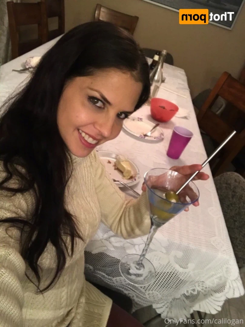 Cali Logan [ calilogan ] Onlyfans leaked photo 15797919 on Hotleaks.tv
