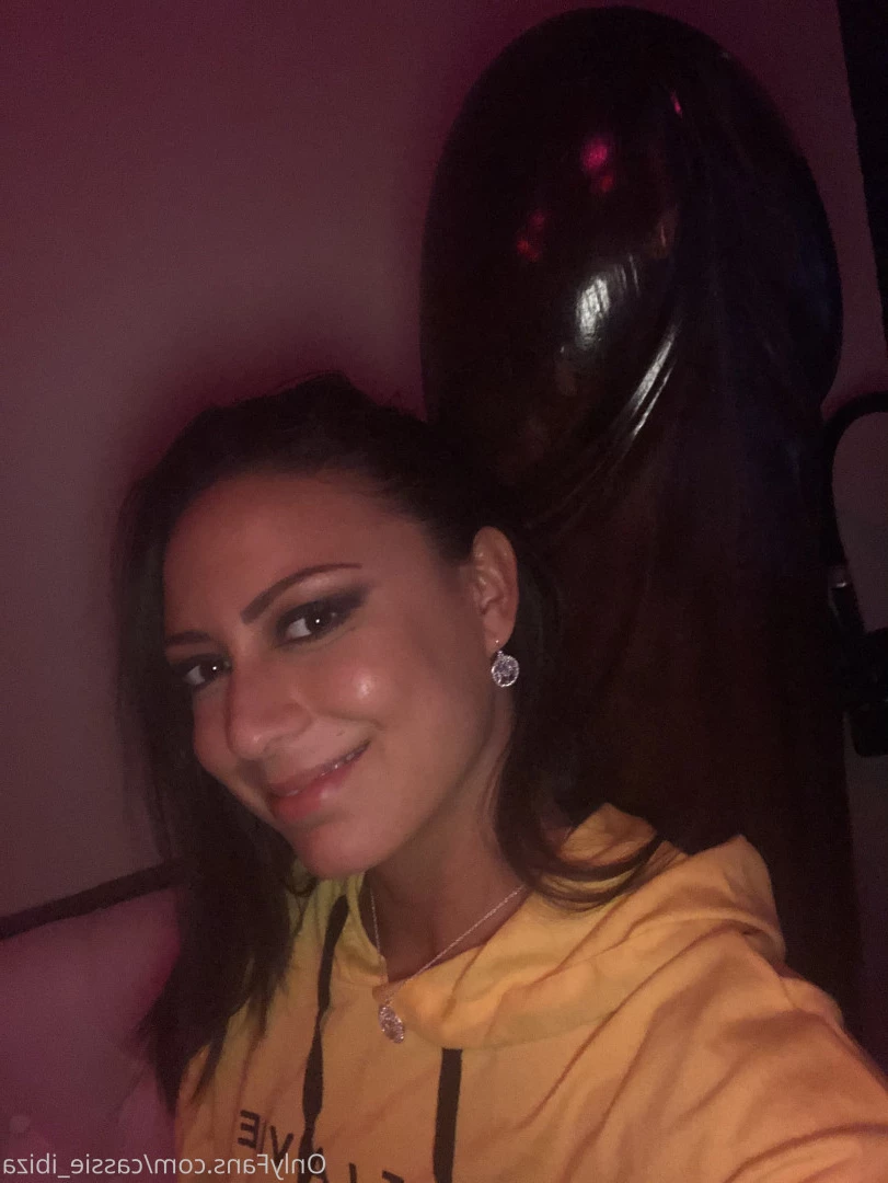 Cassie Del Isla [ cassie_ibiza ] Onlyfans leaked photo 9232818 on Hotleaks.tv