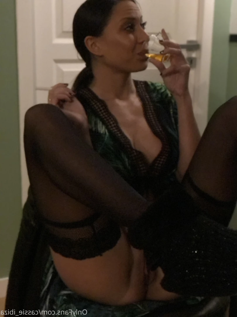 Cassie Del Isla [ cassie_ibiza ] Onlyfans leaked photo 9235341 on Hotleaks.tv