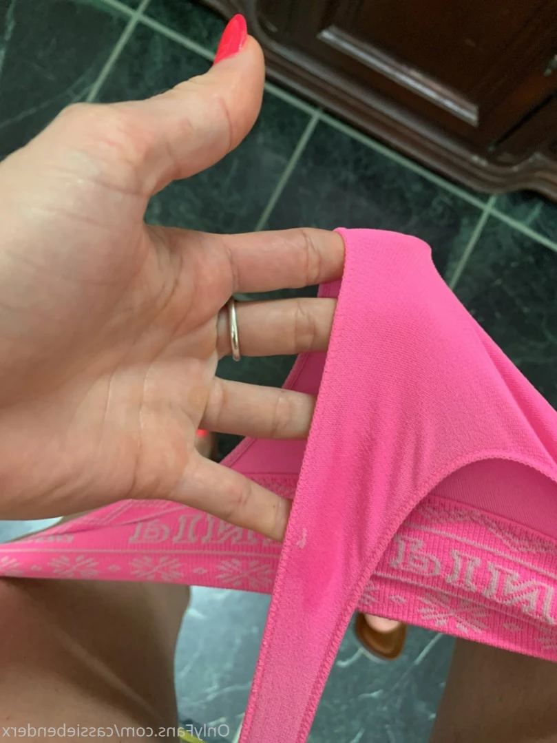 Cassie Bender [ cassiebenderfit ] Onlyfans leaked photo 11112052 on Hotleaks.tv