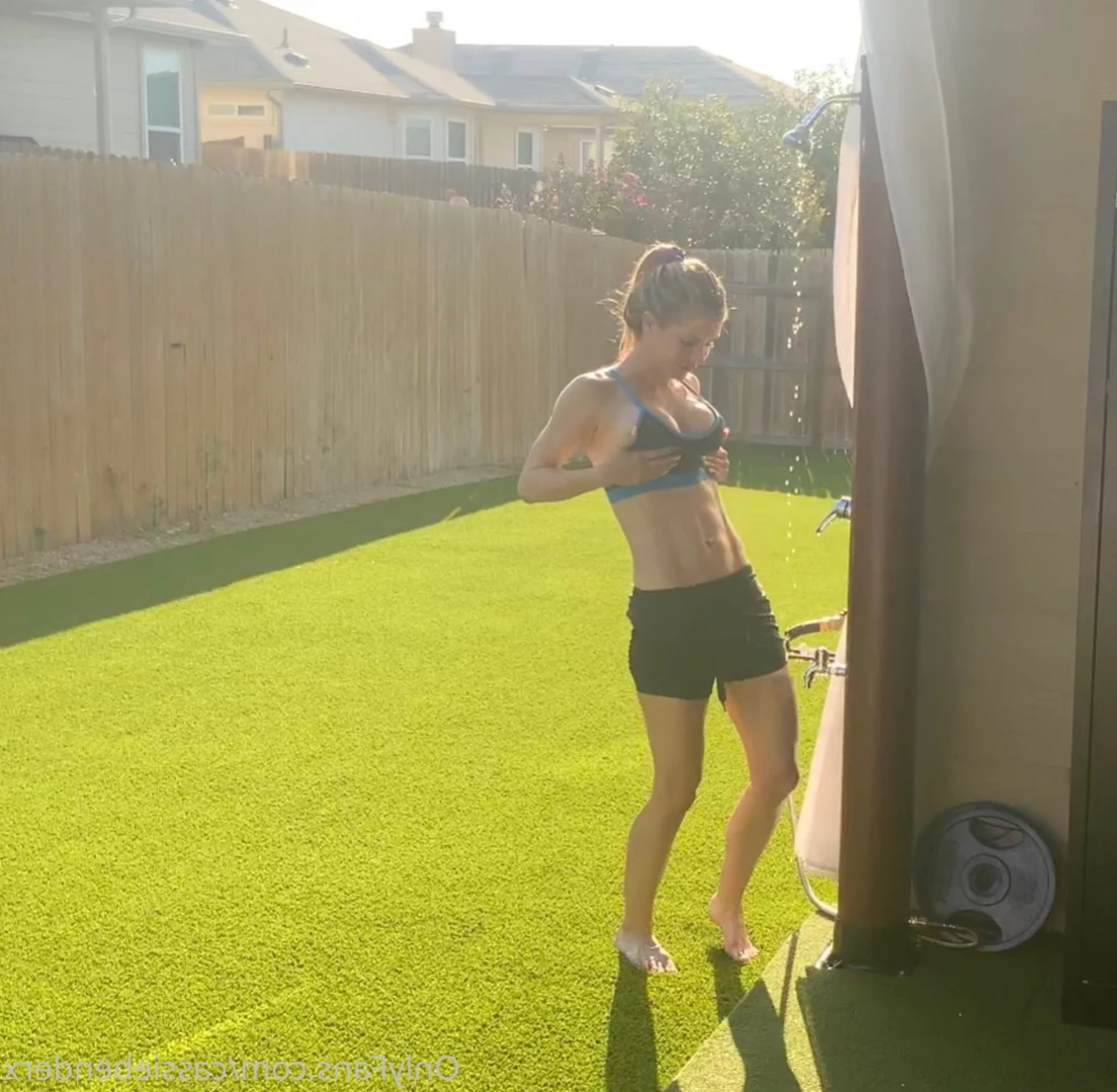 Cassie Bender [ cassiebenderfit ] Onlyfans leaked photo 12467796 on Hotleaks.tv