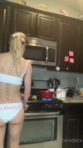 Cassie Bender [ cassiebenderfit ] Onlyfans leaked video 13203074 on Hotleaks.tv