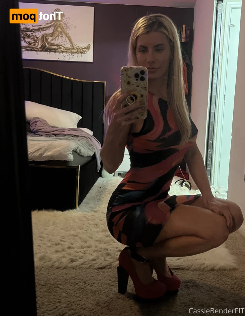 Cassie Bender [ cassiebenderfit ] Onlyfans leaked photo 14178504 on Hotleaks.tv