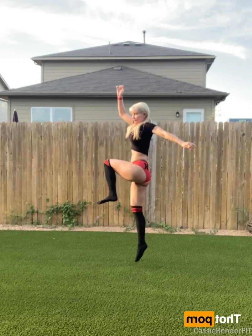 Cassie Bender [ cassiebenderfit ] Onlyfans leaked photo 15144036 on Hotleaks.tv