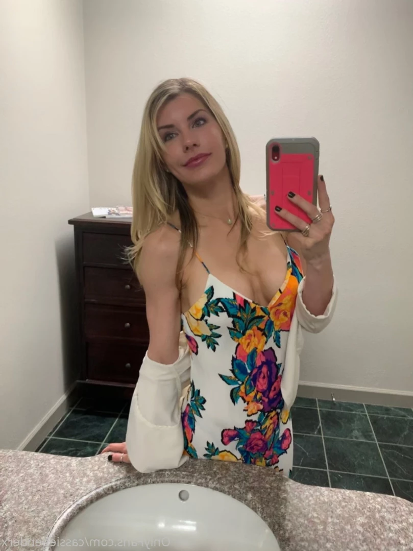 Cassie Bender [ cassiebenderfit ] Onlyfans leaked photo 15701328 on Hotleaks.tv
