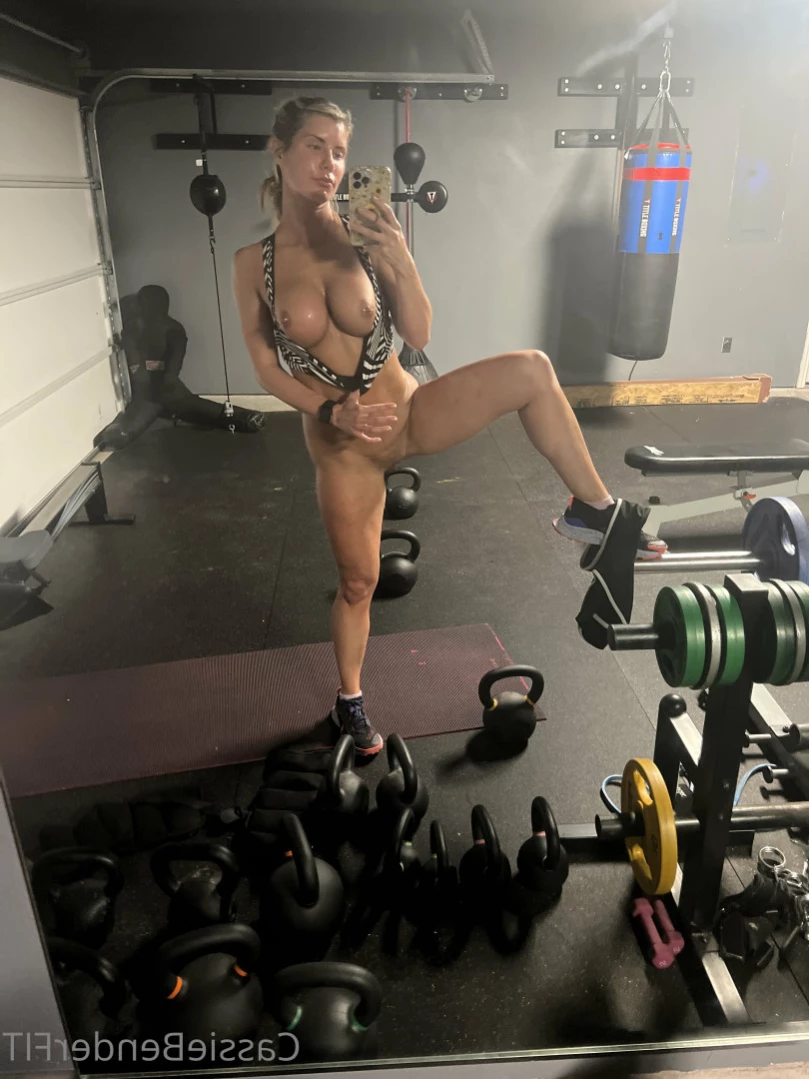 Cassie Bender [ cassiebenderfit ] Onlyfans leaked photo 15990551 on Hotleaks.tv