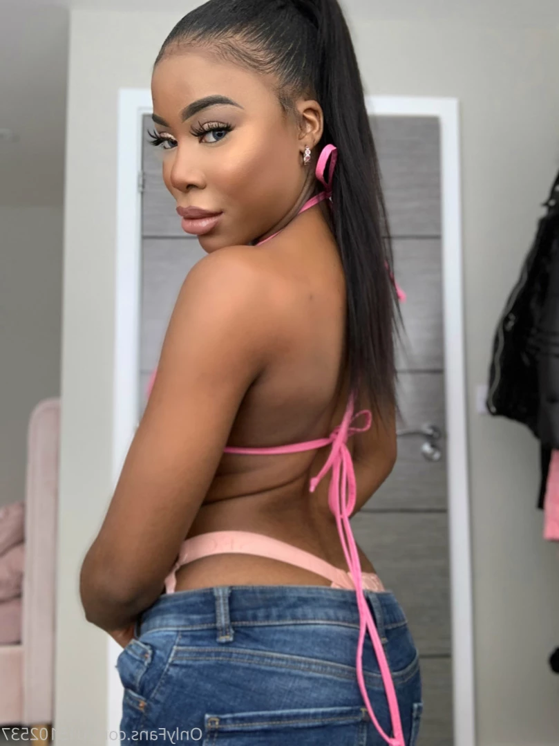 Celia [ loveceliaa ] Onlyfans leaked photo 12125083 on Hotleaks.tv