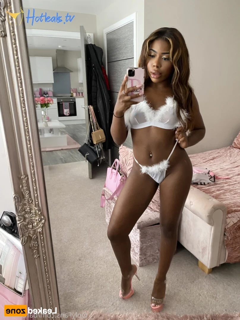 Celia [ loveceliaa ] Onlyfans leaked photo 14856745 on Hotleaks.tv