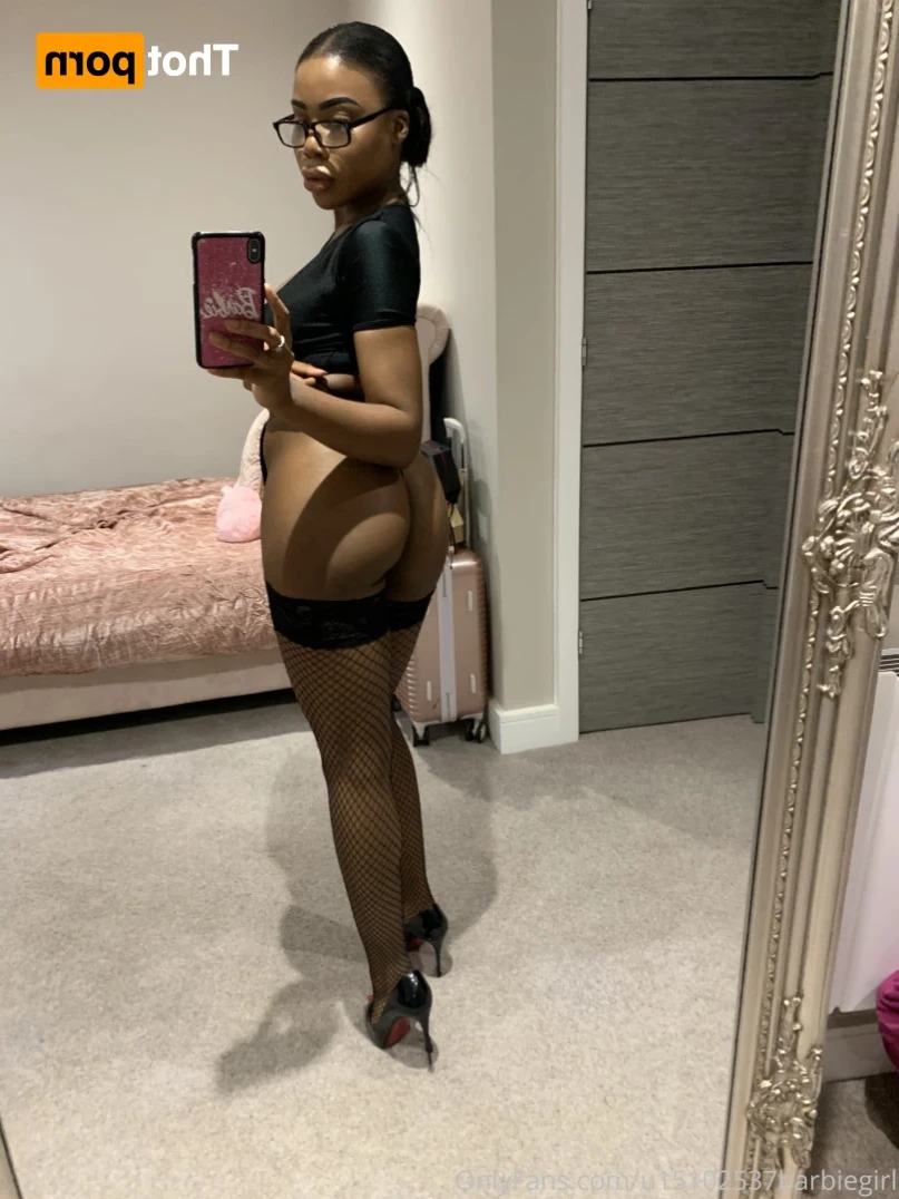 Celia [ loveceliaa ] Onlyfans leaked photo 14866171 on Hotleaks.tv