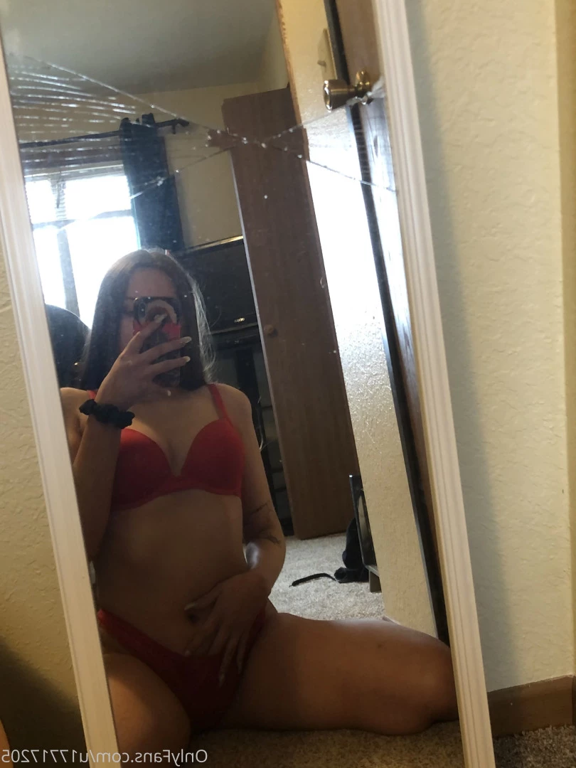 Chloe [ chloejj7 ] Onlyfans leaked photo 10215999 on Hotleaks.tv