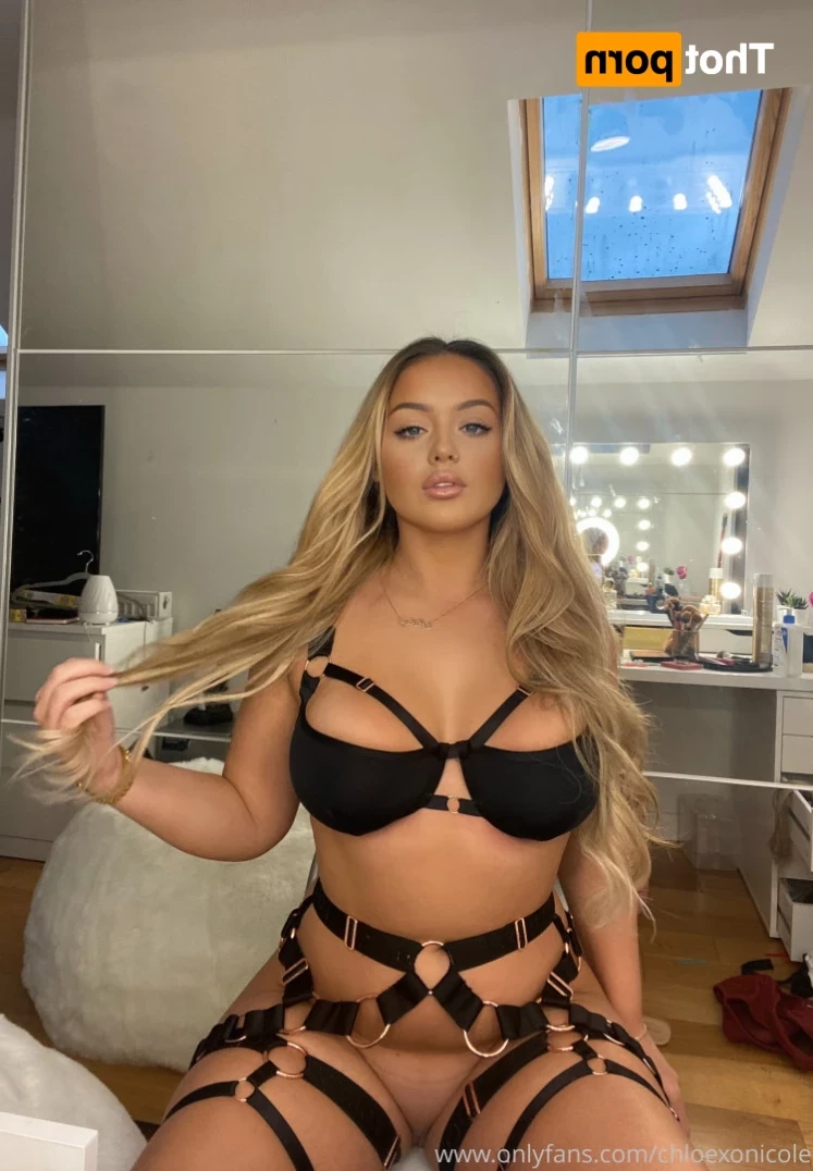 Chloë [ chloexonicole ] Onlyfans leaked photo 11322783 on Hotleaks.tv
