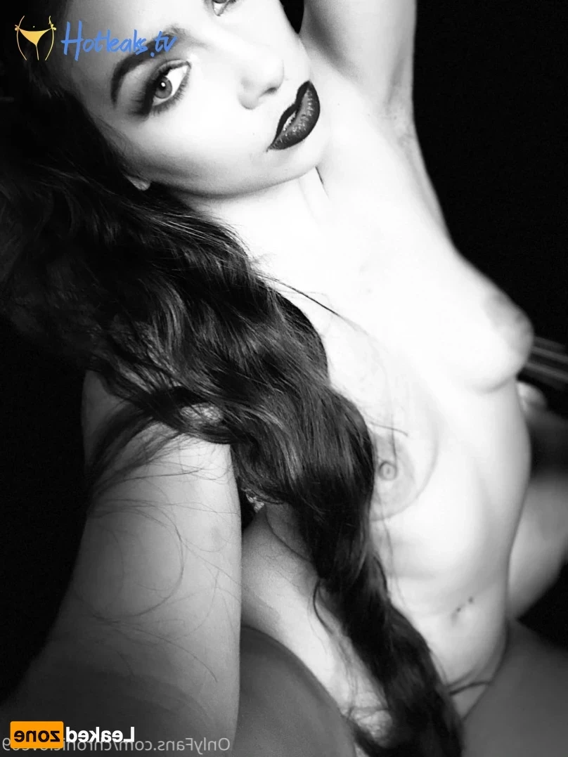 Chroniclove [ chroniclove69 ] Onlyfans leaked photo 14155820 on Hotleaks.tv