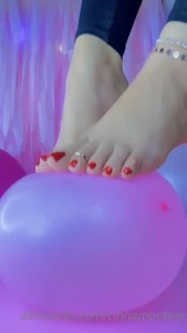 Goddess Cinnamon VIP👣👸🏻 [ cinnamonfeet2 ] Onlyfans leaked video 10533642 on Hotleaks.tv