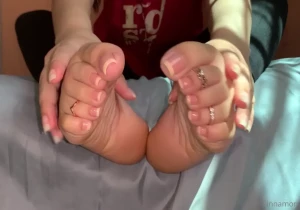 Goddess Cinnamon VIP👣👸🏻 [ cinnamonfeet2 ] Onlyfans leaked video 10533684 on Hotleaks.tv