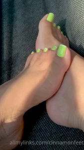 Goddess Cinnamon VIP👣👸🏻 [ cinnamonfeet2 ] Onlyfans leaked video 10533691 on Hotleaks.tv
