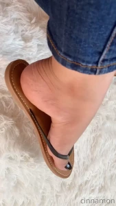 Goddess Cinnamon VIP👣👸🏻 [ cinnamonfeet2 ] Onlyfans leaked video 10533703 on Hotleaks.tv