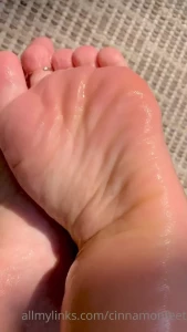 Goddess Cinnamon VIP👣👸🏻 [ cinnamonfeet2 ] Onlyfans leaked video 10533721 on Hotleaks.tv