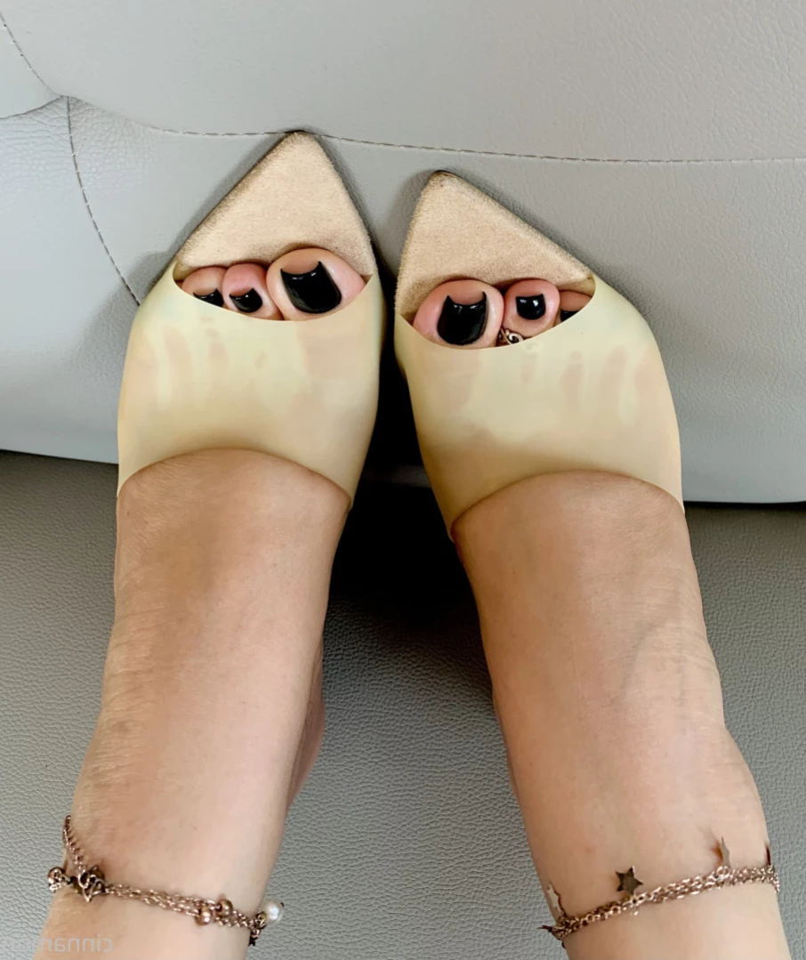 Goddess Cinnamon VIP👣👸🏻 [ cinnamonfeet2 ] Onlyfans leaked photo 11116105 on Hotleaks.tv