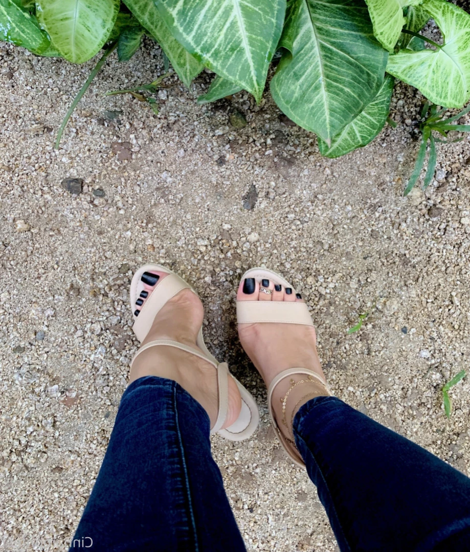 Goddess Cinnamon VIP👣👸🏻 [ cinnamonfeet2 ] Onlyfans leaked photo 11116191 on Hotleaks.tv