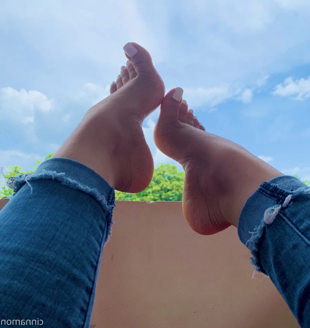Goddess Cinnamon VIP👣👸🏻 [ cinnamonfeet2 ] Onlyfans leaked photo 11116193 on Hotleaks.tv