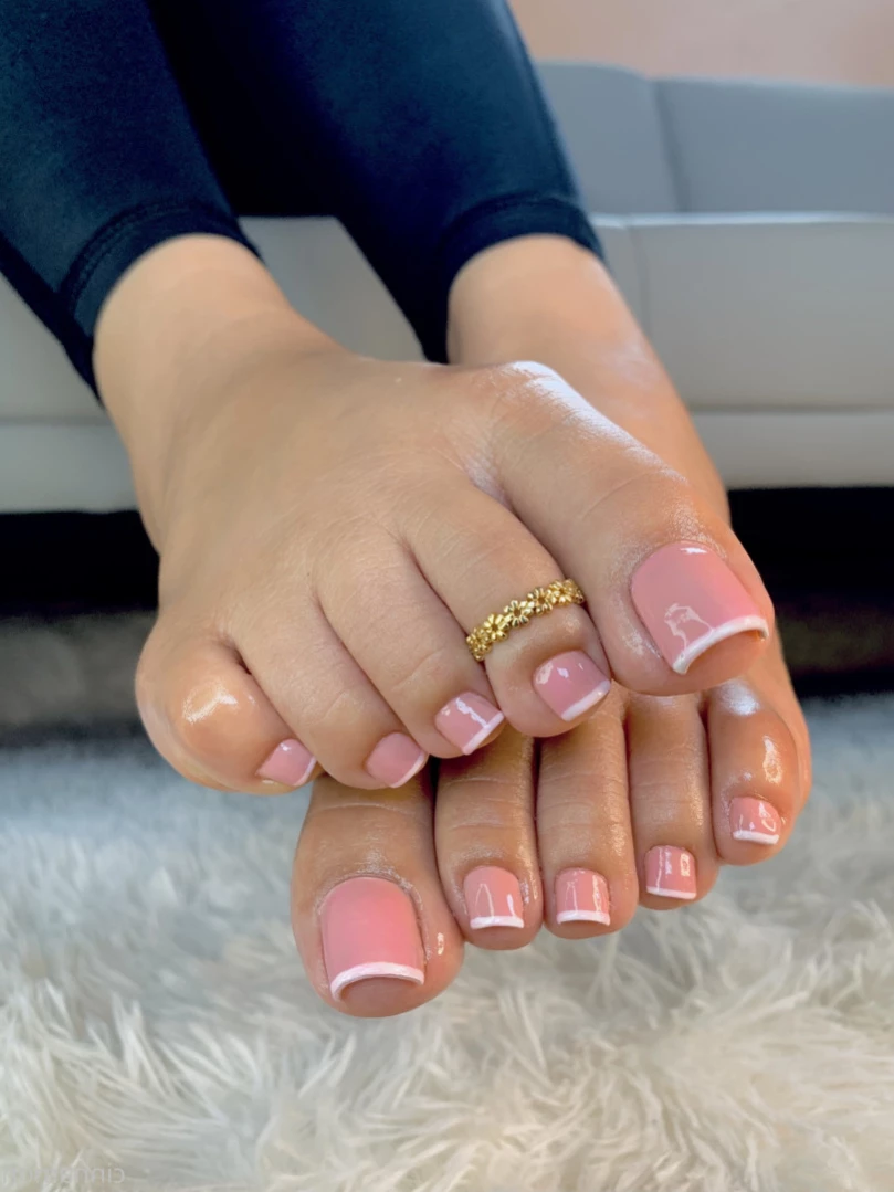 Goddess Cinnamon VIP👣👸🏻 [ cinnamonfeet2 ] Onlyfans leaked photo 11116199 on Hotleaks.tv