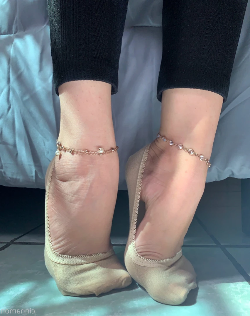 Goddess Cinnamon VIP👣👸🏻 [ cinnamonfeet2 ] Onlyfans leaked photo 11116376 on Hotleaks.tv