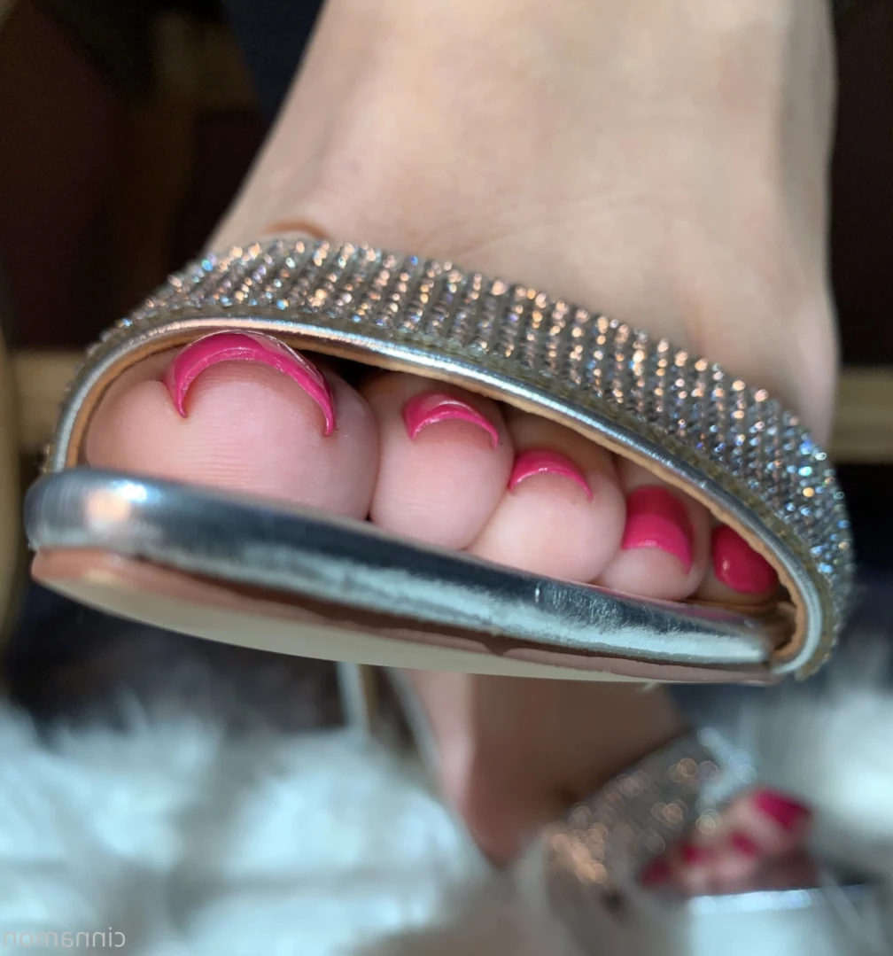 Goddess Cinnamon VIP👣👸🏻 [ cinnamonfeet2 ] Onlyfans leaked photo 11116613 on Hotleaks.tv