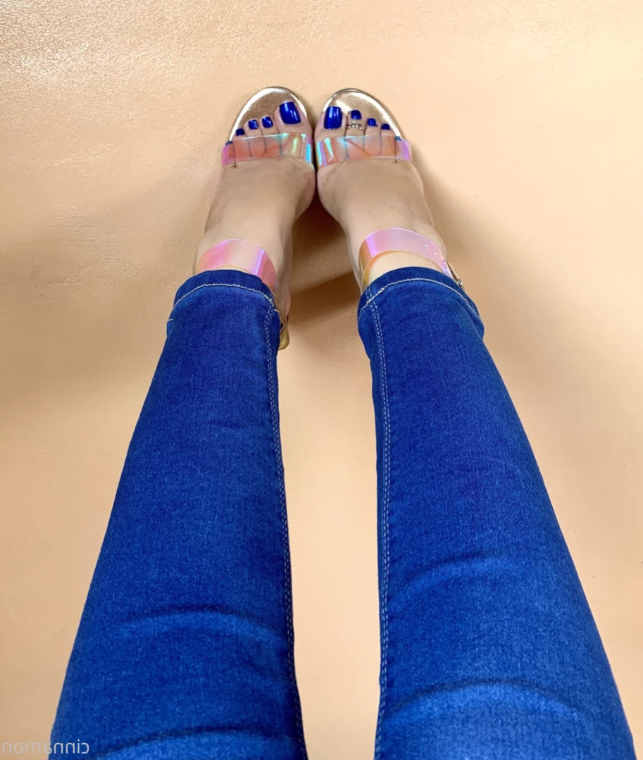 Goddess Cinnamon VIP👣👸🏻 [ cinnamonfeet2 ] Onlyfans leaked photo 11116850 on Hotleaks.tv