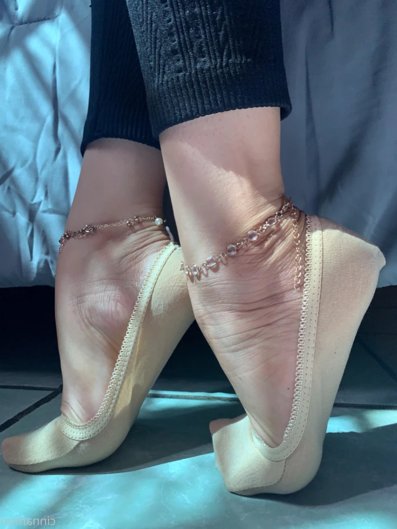 Goddess Cinnamon VIP👣👸🏻 [ cinnamonfeet2 ] Onlyfans leaked photo 11116921 on Hotleaks.tv
