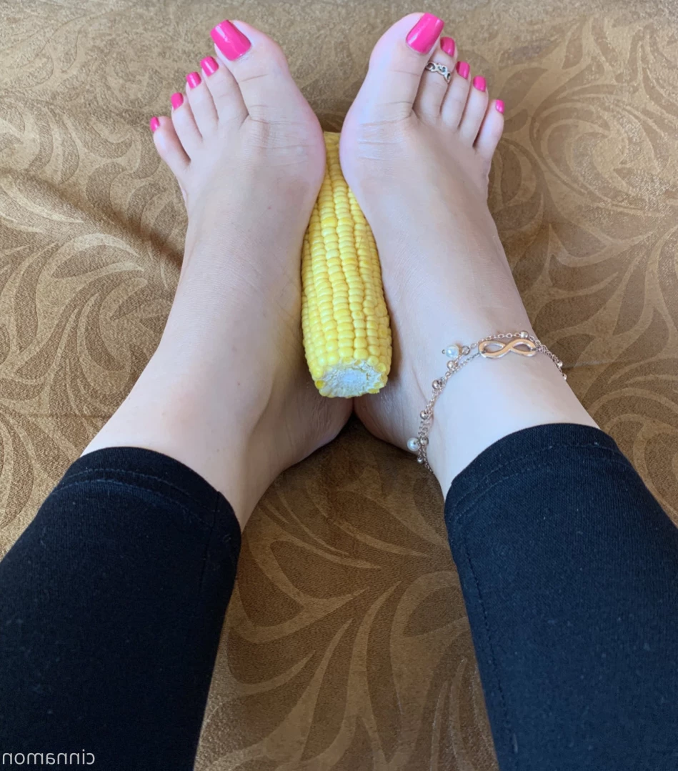 Goddess Cinnamon VIP👣👸🏻 [ cinnamonfeet2 ] Onlyfans leaked photo 11117126 on Hotleaks.tv
