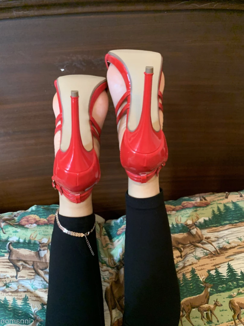 Goddess Cinnamon VIP👣👸🏻 [ cinnamonfeet2 ] Onlyfans leaked photo 11117131 on Hotleaks.tv